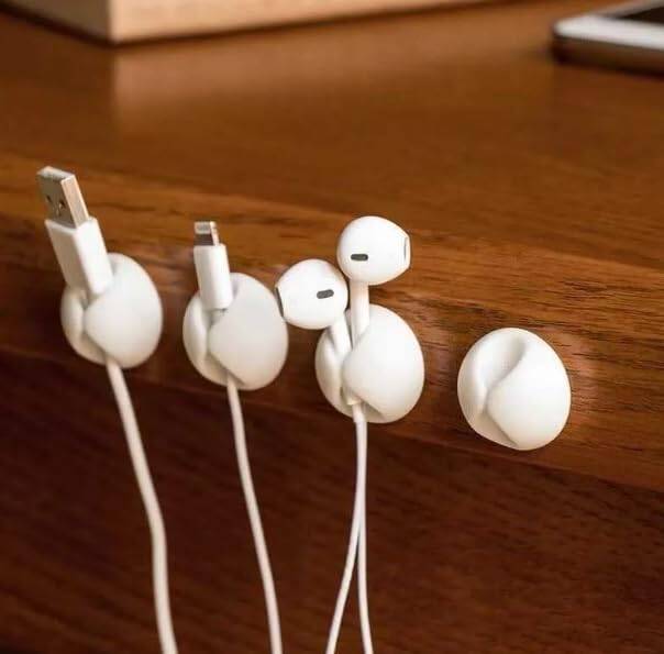 Kyrotech 20’li Kablo Sabitleme Klipsi Seti | Siyah & Beyaz Kablo Düzenleyici | Masa Üstü, Ofis, Ev ve TV Kablo Yönetimi İçin Yapışkanlı Klipsler - 4